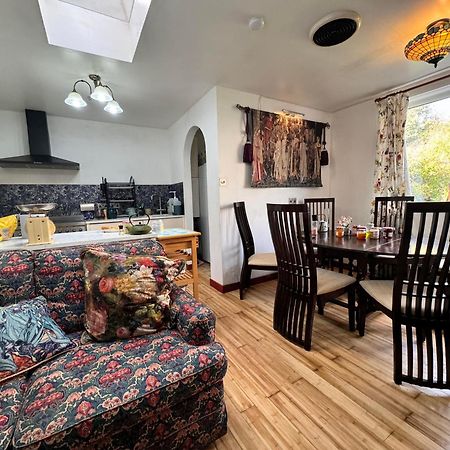 Bed and Breakfast Sea Song, Selkie House Хелмсдейл Экстерьер фото