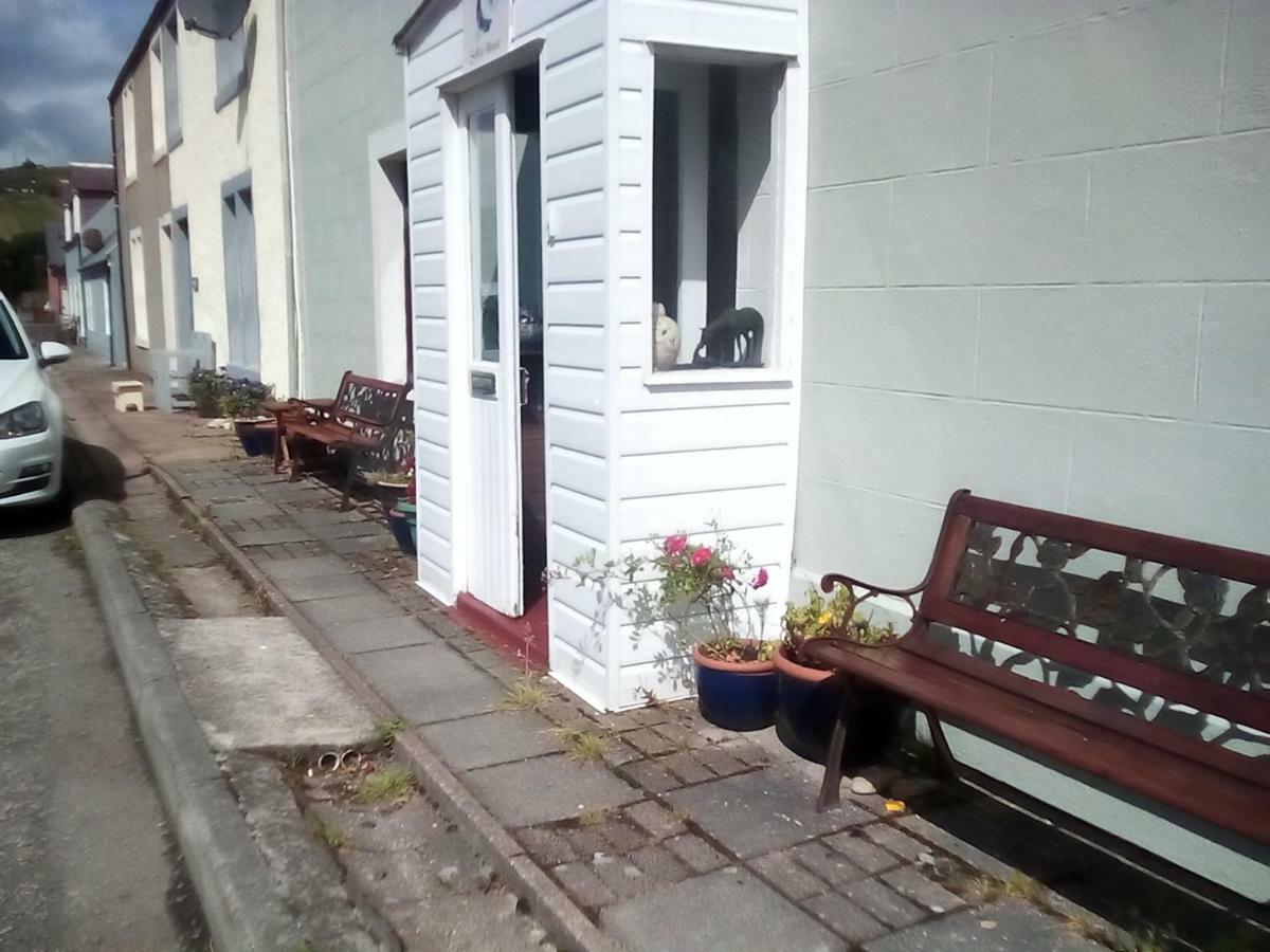 Bed and Breakfast Sea Song, Selkie House Хелмсдейл Экстерьер фото